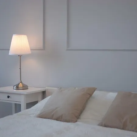 Apartament V.i.p. דירה ורשה